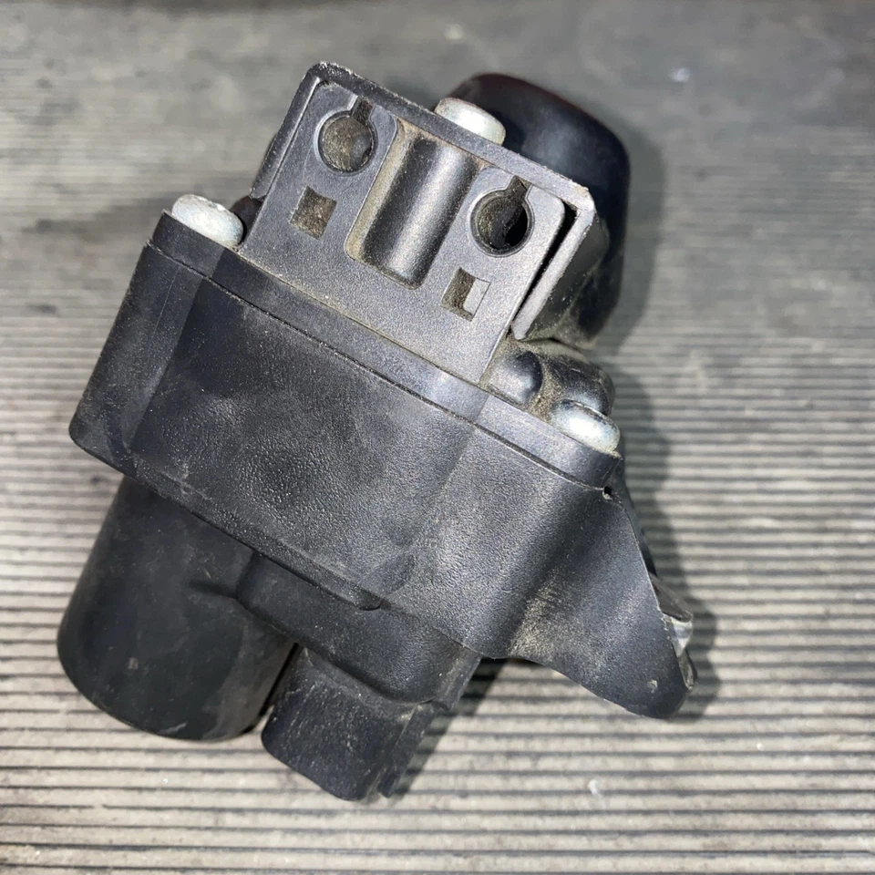 Yamaha Fz1s Fazer 1000 2006 - 2015 Exhaust Valve Servo - Image 3 of 4