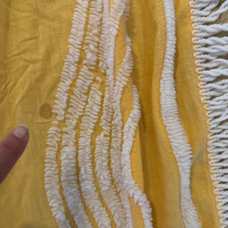 "Fringe colcha de chenilla amarilla con flecos blancos 65x95"" de colección con núcleo de cabaña" Foto 4 de 4