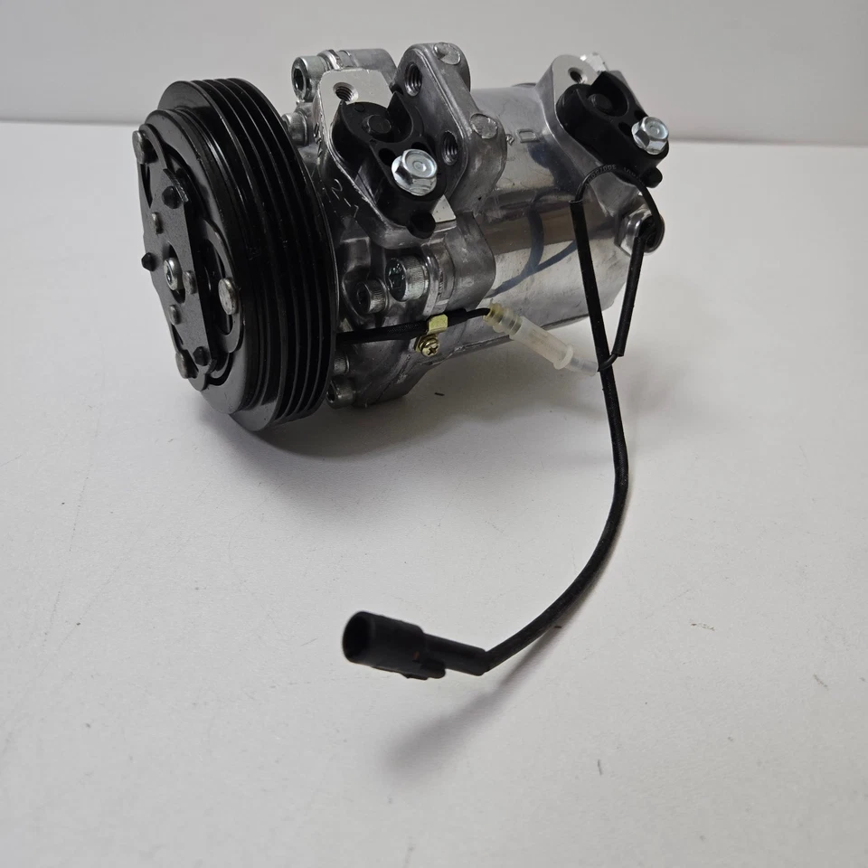 Compresor de aire acondicionado para Suzuki Grand Vitara 1999-2005 4 puertas 2,5 L V6 se adapta a otros Foto 2 de 4