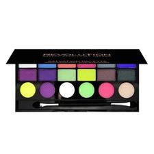 Revolution Colour Chaos 18 Eyeshdow Palette ****FREE POSTAGE****
