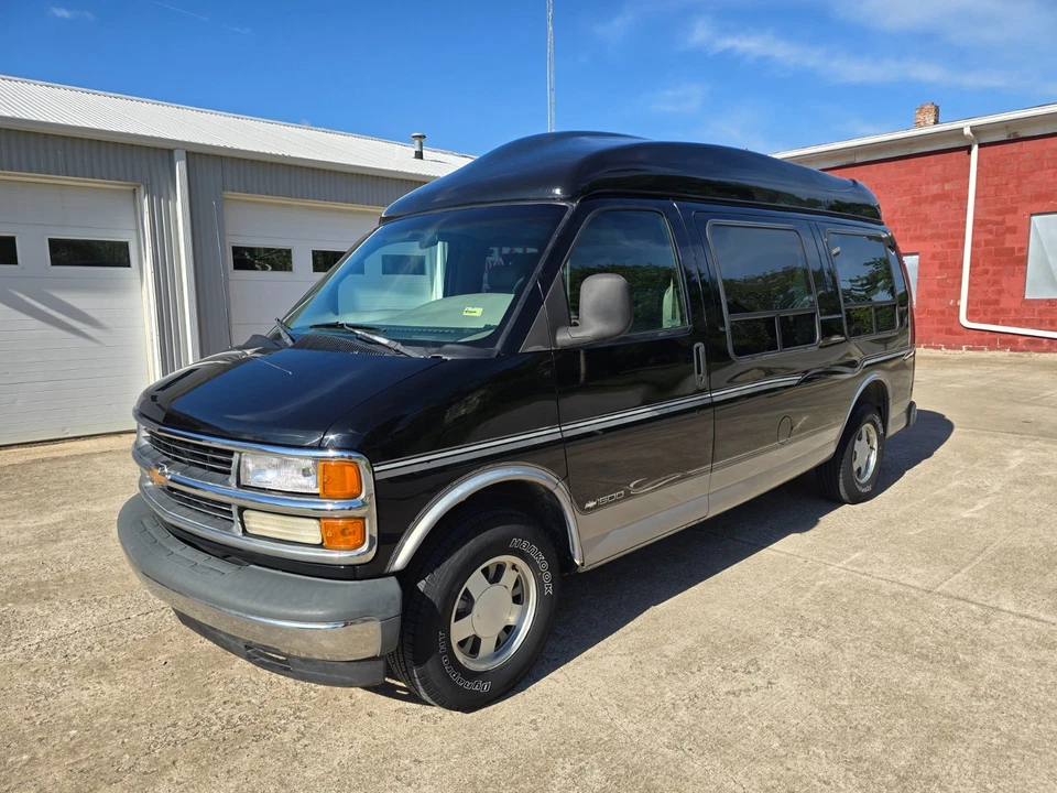 Chevrolet Express Archer Conv 2000 camioneta para silla de ruedas poco kilometraje 5,7 L V8 Foto 4 de 4