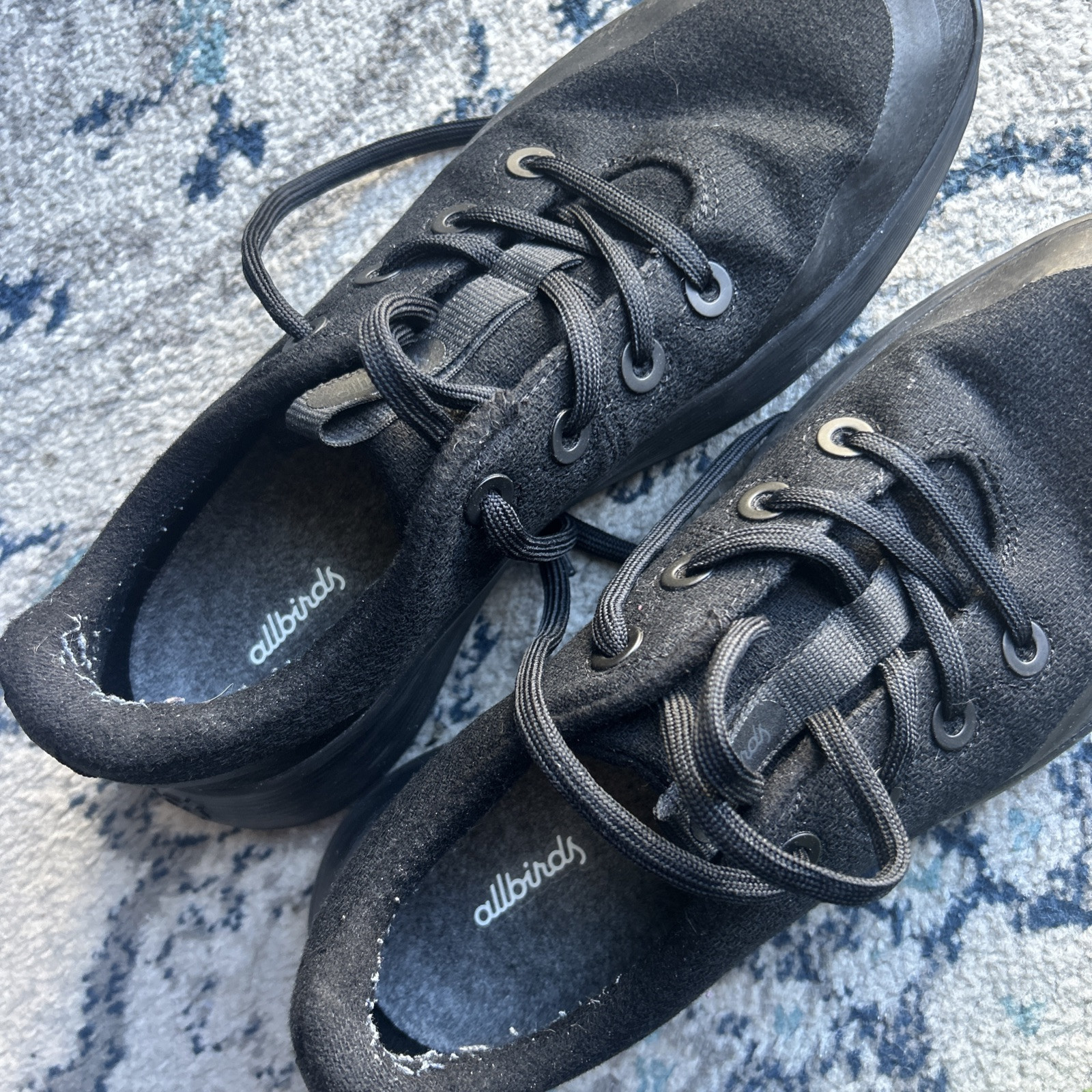 SAOLA Allbirds Tree Runners Uomo Taglia 11 Jet Black con Suola Nera