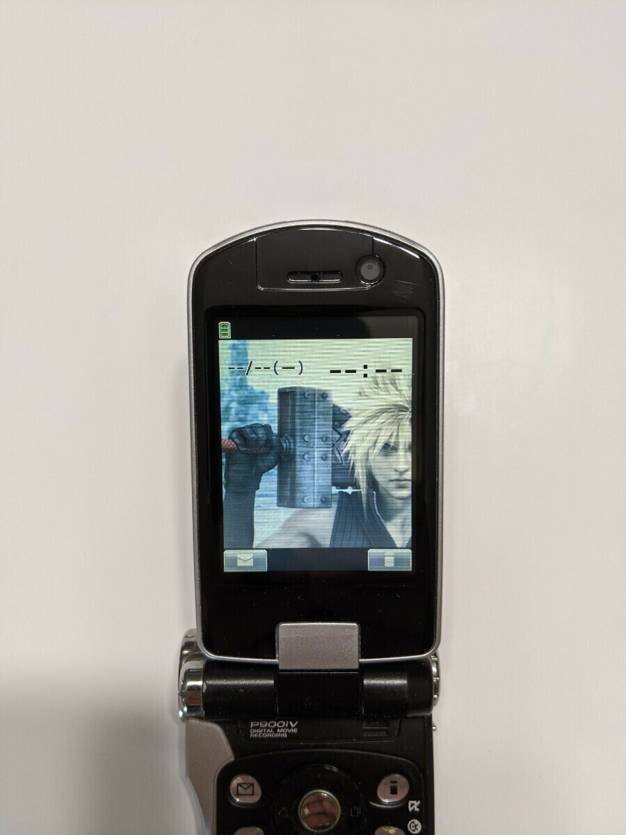 FOMAP900iV /クラウドブラック ファイナルファンタジー 内蔵　スタンド FOMAP900iV /クラウドブラック ファイナルファンタジー 内蔵