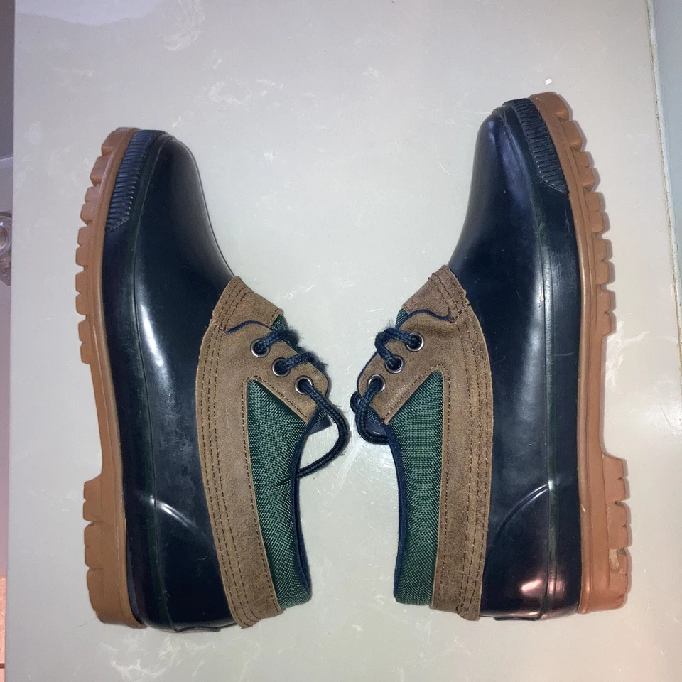 Women’s Bay Area Traders Navy Duck Lace Up Waterproof  Insulated Shoe 8M Rain - Image 4 of 4