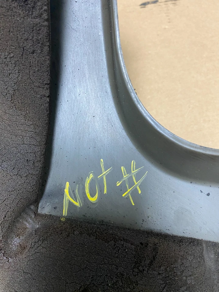 1996 至 1998 年别克 Regal 3.8L 发动机电机盖 p5277 DG — 第 3/4 张图片