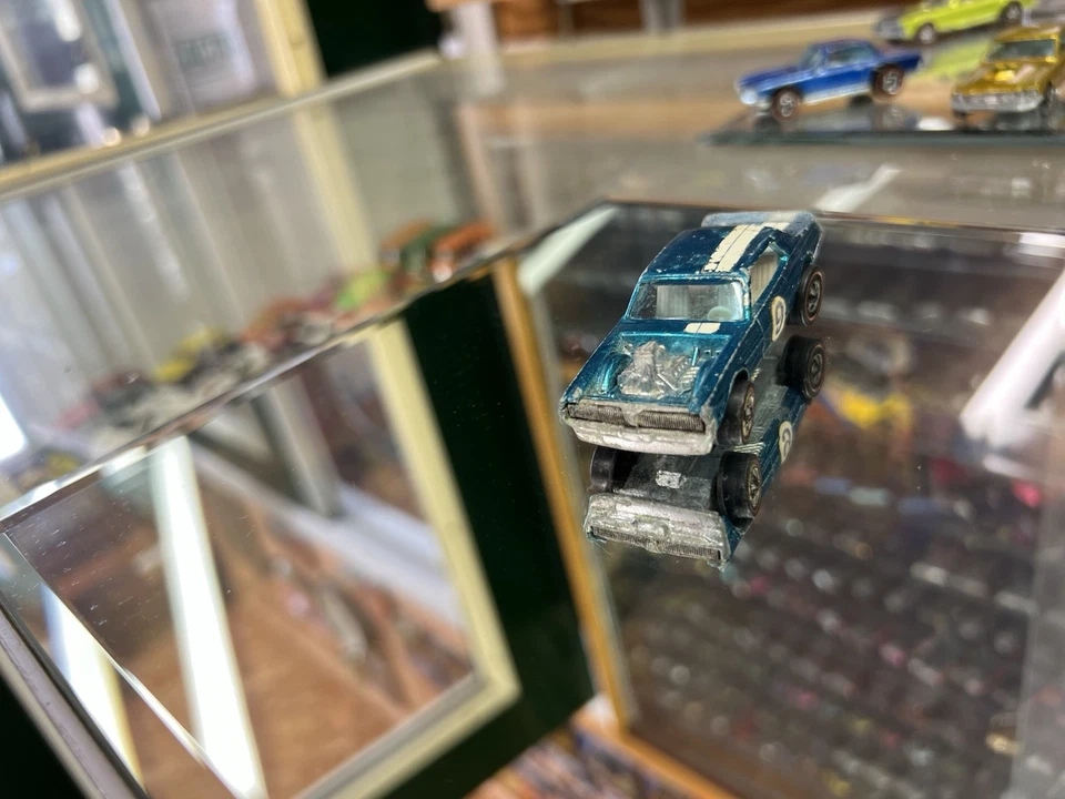 Hot Wheels 1970 Redline Nitty Gritty Kitty HK Aqua/White Interior - Image 4 of 4