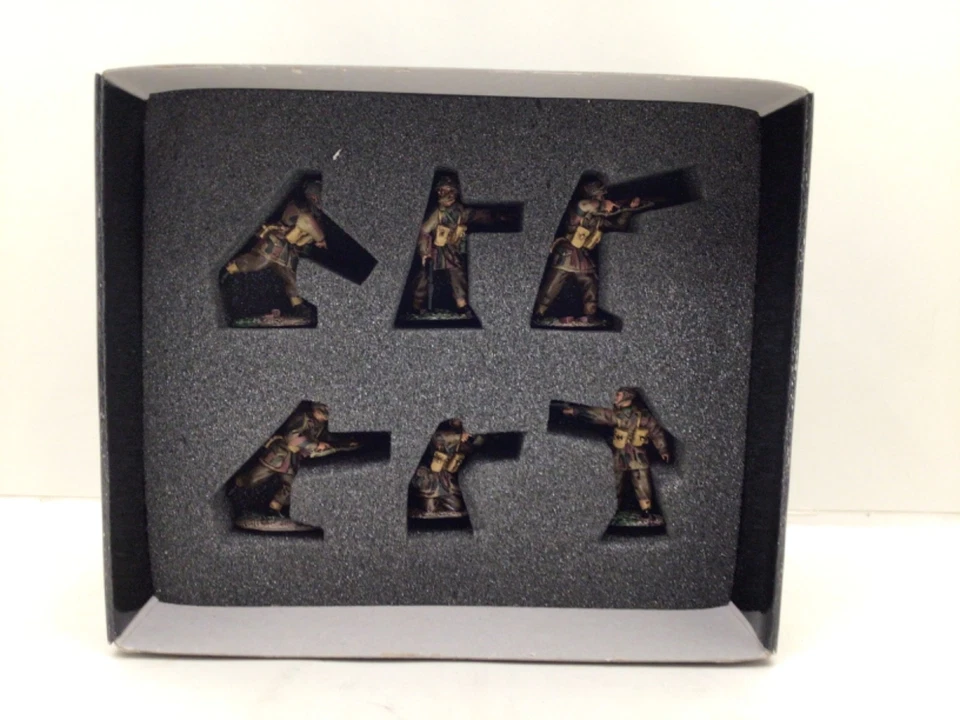 Forward March 1:50 WWII British Paratroopers Set Hand Painted Metal Figures NIB - Image 2 of 4