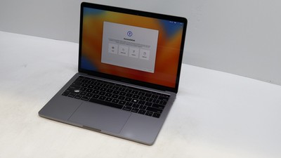 Apple MacBook Pro A1989 13 Core i7 16GB 512GB Gray 2018