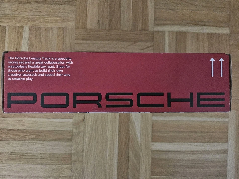 Rennbahn PORSCHE Race Track Porsche Leipzig Autorennbahn + 2 Autos ungeöffnet - Bild 3 von 4