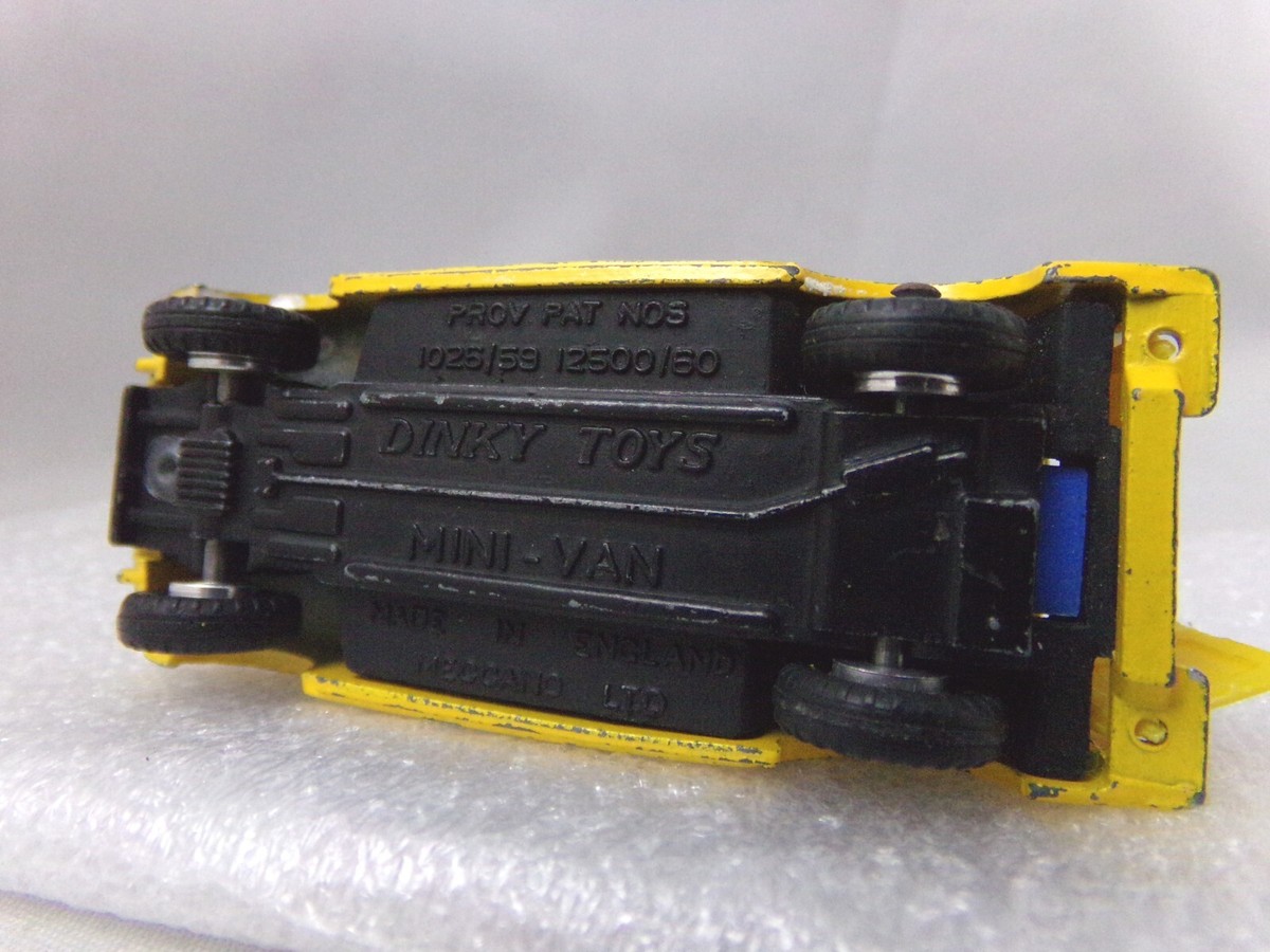 Dinky Toys #274 Patrol Service Mini-Van, Vintage Meccano Yellow No