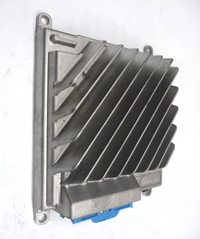 2021-2022 Mercedes Benz C300 S500 S580 Radio Antenna Module A2239003930 OEM A1 - Image 2 of 4