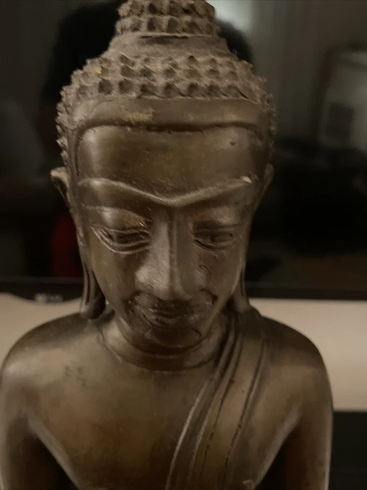 Antigo Buda Sentado de Bronze Veja Fotos 13X17X7 - Imagem 2 de 4