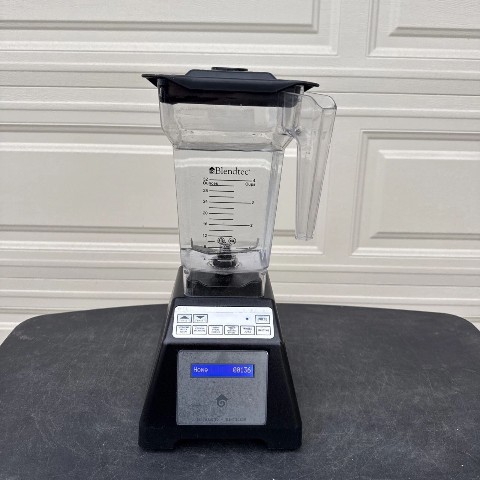 Blendtec ES3 Total Blender Black 1500 Watts 32 oz 142 Cycles