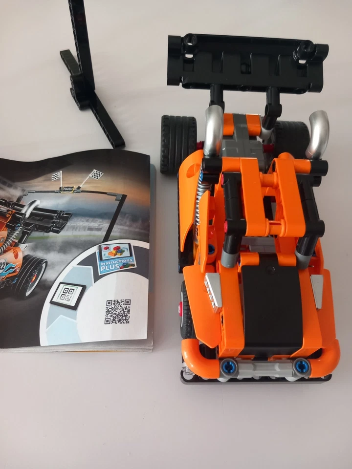 LEGO Technic 42104 Race Truck, photo 3 sur 4