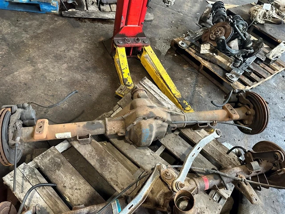 Rear Axle 9-3/4" Ring Gear 3.73 Ratio Fits 05-09 EXPRESS 3500 VAN 636158 Foto 2 de 4