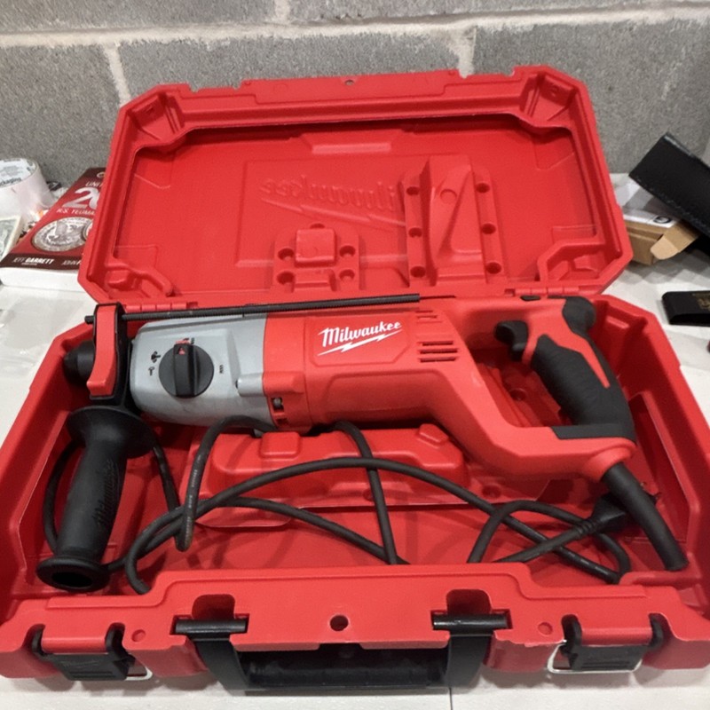 Milwaukee 5262-21 SDS Plus Rotary Hammer Kit 1 in Corded Electric SDS-Plus