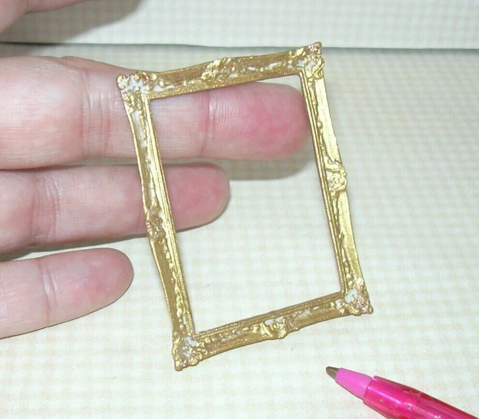 FALCON MINIATURES Miniature SLENDER ANTIQUED Gold Frame #3 (2 3/8" x 1 13/16"): DOLLHOUSE 1:12