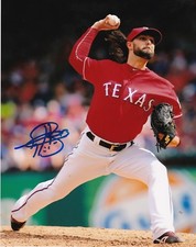 TONY BARNETTE  TEXAS RANGERS  ACTION SIGNED 8x10