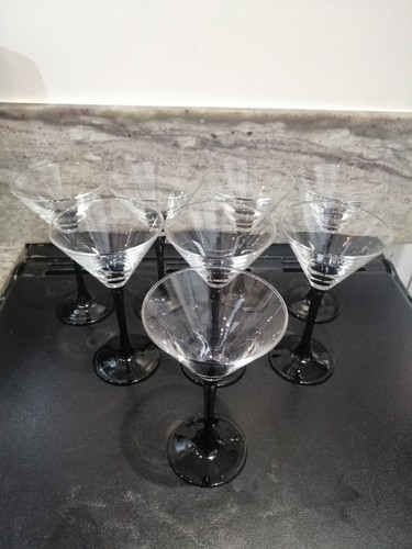 8 Vintage Luminarc Martini/Cocktail Glasses , Black Stem . - Picture 5 of 12
