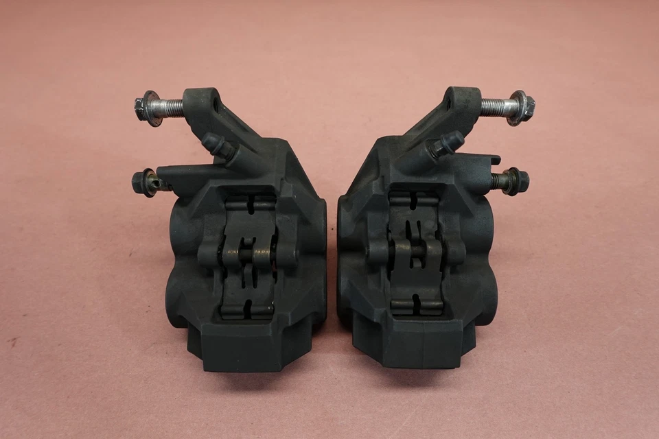 Pinza de freno delantera derecha izquierda Yamaha FZ6-S FZ6S FZ6 FZ600 2004-2009 Foto 2 de 4