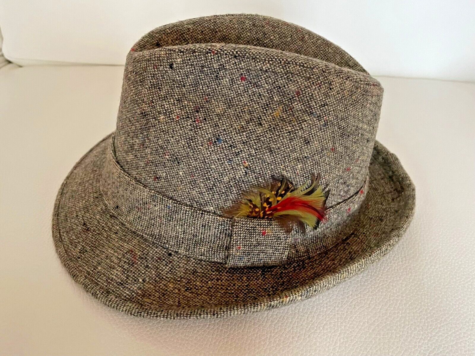Vintage Gray Brown Wool Fedora Hat for Men Size 7 1/8 with Feather Detail-image