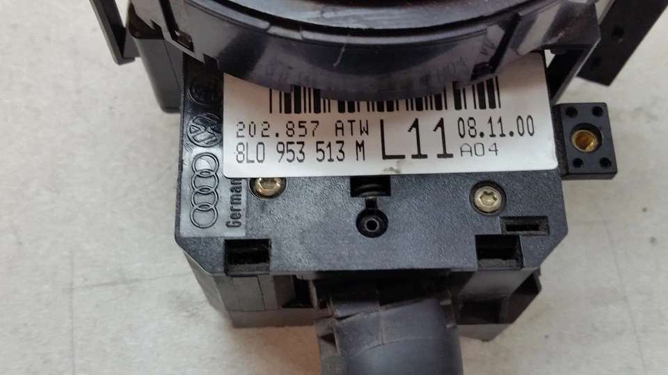 kp60105 Volkswagen Golf Passat 01 2003 2004 2005 interruptor combinado intermitente Foto 3 de 3