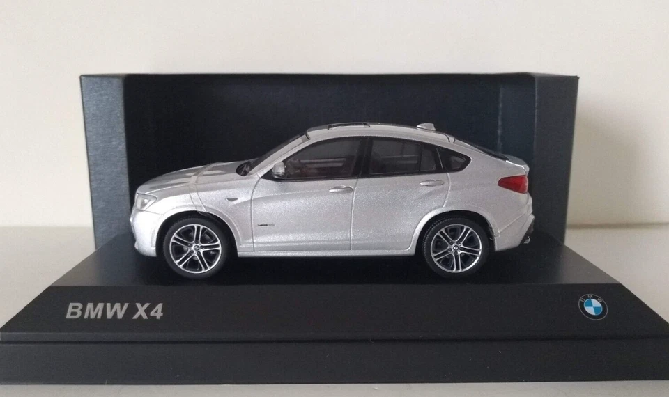 Paragon BMW X4 F26 2011 Glacier Silver 1/43 rd Scale Model Car BMW Dealer Model - Image 3 of 4