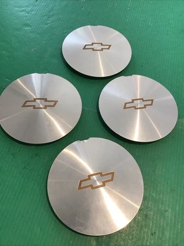 Set of 4 GMC 1995-2002 OEM Chevy Blazer S10 Center Caps Tan Bowtie