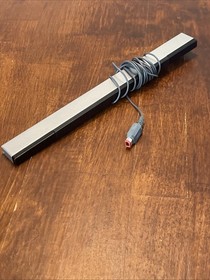 Nintendo RVL-101 Wii Console - White with all cables + controller