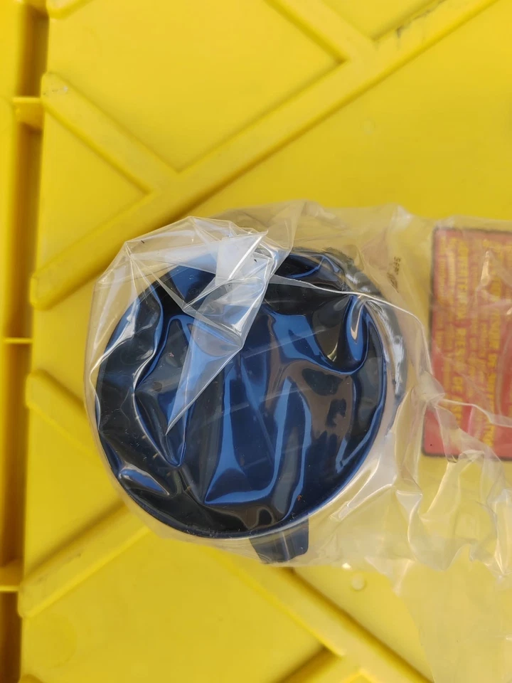 Genuine Mercedes-Benz Vent Grille, RF 230-830-02-54-7379 - Image 2 of 2