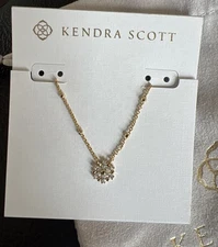 Kendra Scott Mylah Gold Short Pendant Necklace