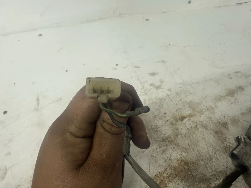 Interruptor de parada de arranque control del acelerador Honda Urban Express NU50 1982-1983 Foto 4 de 4