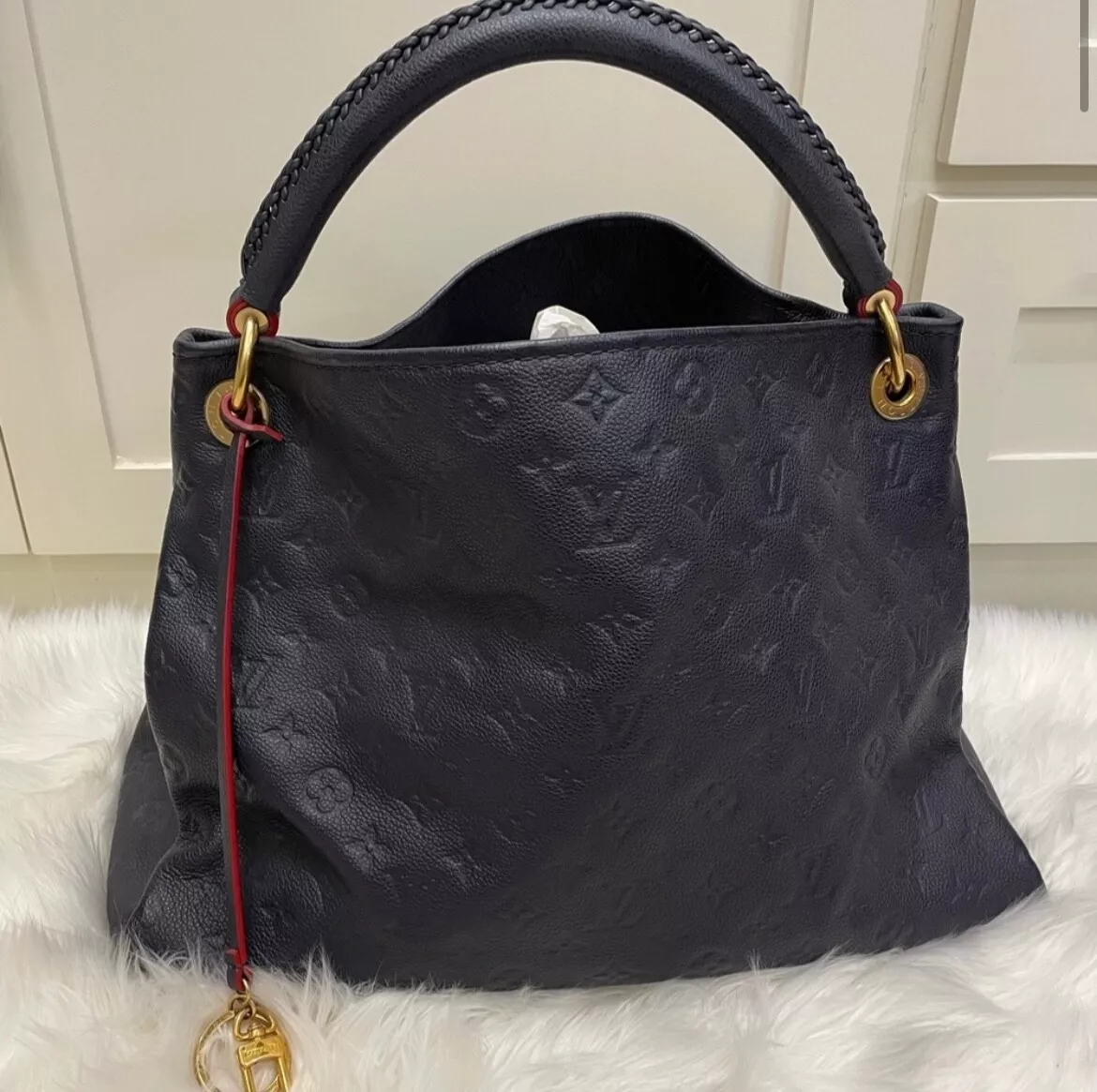 Louis Vuitton - Authenticated Artsy Handbag - Leather Navy Plain for Women, Very Good Condition