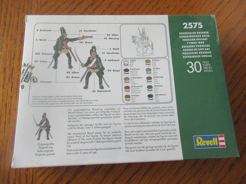 Revelle #2575 Prussian Hussars 7yw 1/72 Scale 30 Pieces MIB - Picture 2 of 2