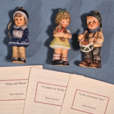A Berta Hummel Christmas 2-3'' Bisque Ornament Retired 3-pc Set #8 Goebel Germany