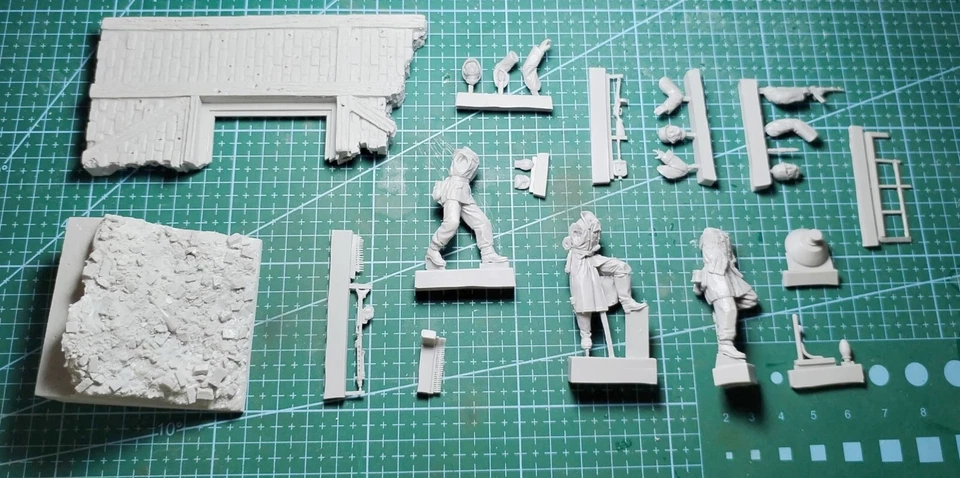 Figuras de resina modelo soldados alemães 1:35 3 homens na Segunda Guerra Mundial desmontadas sem pintura - Imagem 2 de 3