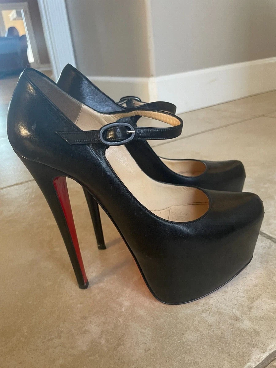Christian 2025 louboutin 38