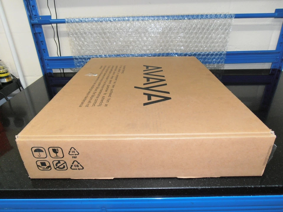 AVAYA Ethernet Routing Switch 2526T 24 Port + 2 Combo SFP  AL2515B01-E6 - Image 3 of 4