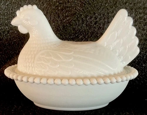 VTG Indiana Milk Glass Hen on Nest Covered Bowl Pressed Glass