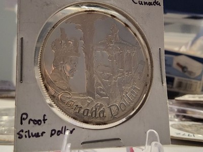 2002 Canada $1 Silver Dollar Queen Elizabeth II Golden Jubilee  aug71  Proof 2