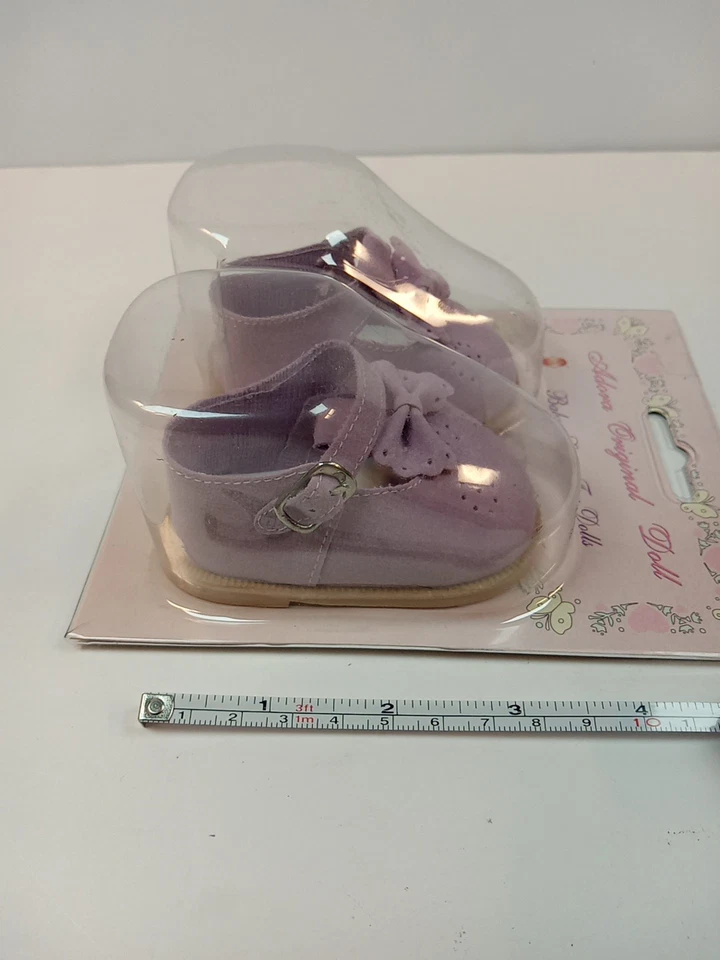 Muñeca Adora Original. Zapatos de bebé para muñecas. Foto 3 de 4