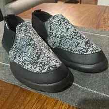 NEW Isotoner Zenz EVERYWEAR Men's Sport Knit Slippers Closed Back Ash, Size 9