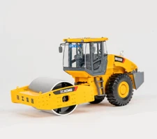 1/35 Scale XCMG XS333 Single Drum Vibratory Road Roller Diecast Model Toy
