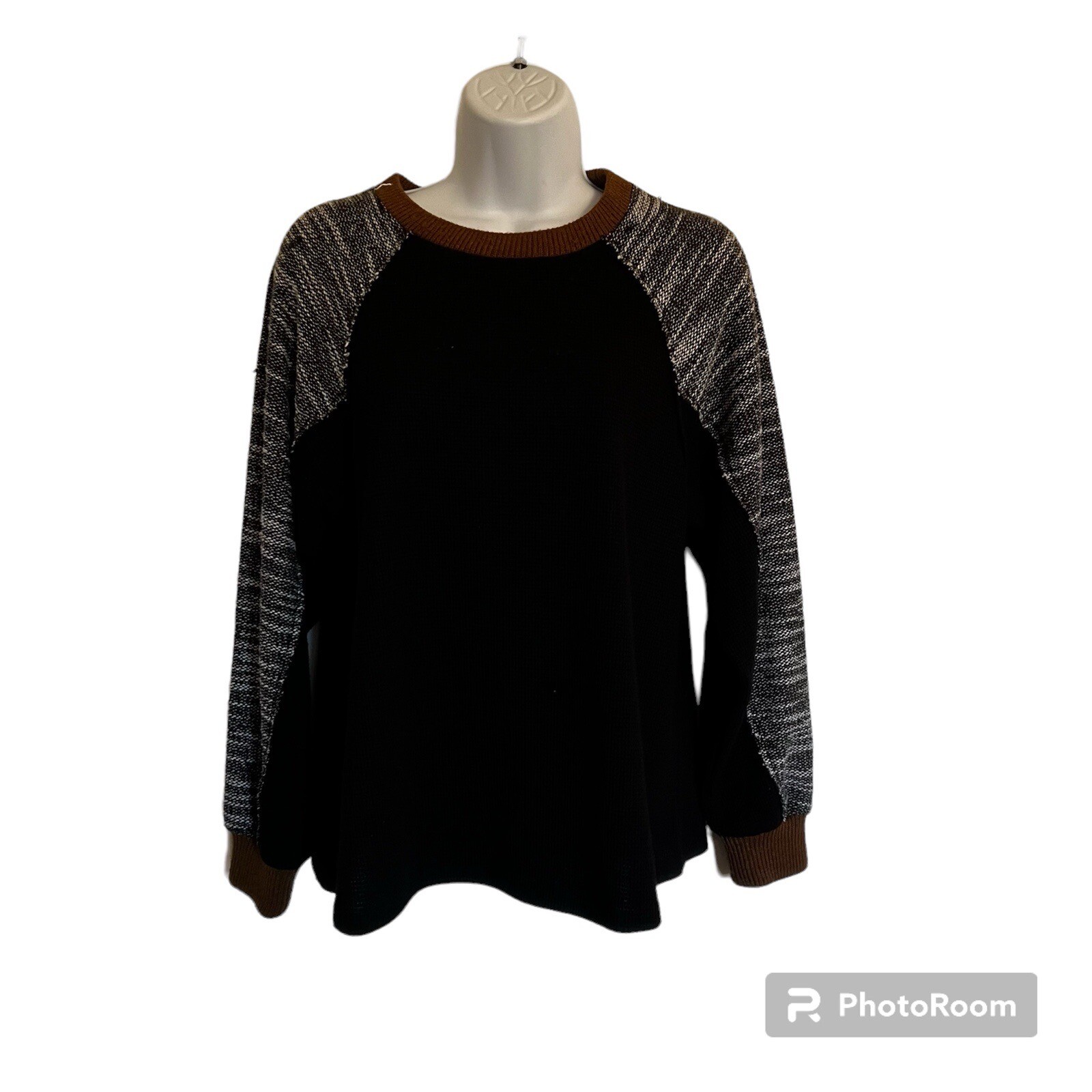 THML Womens Sweater - image 1