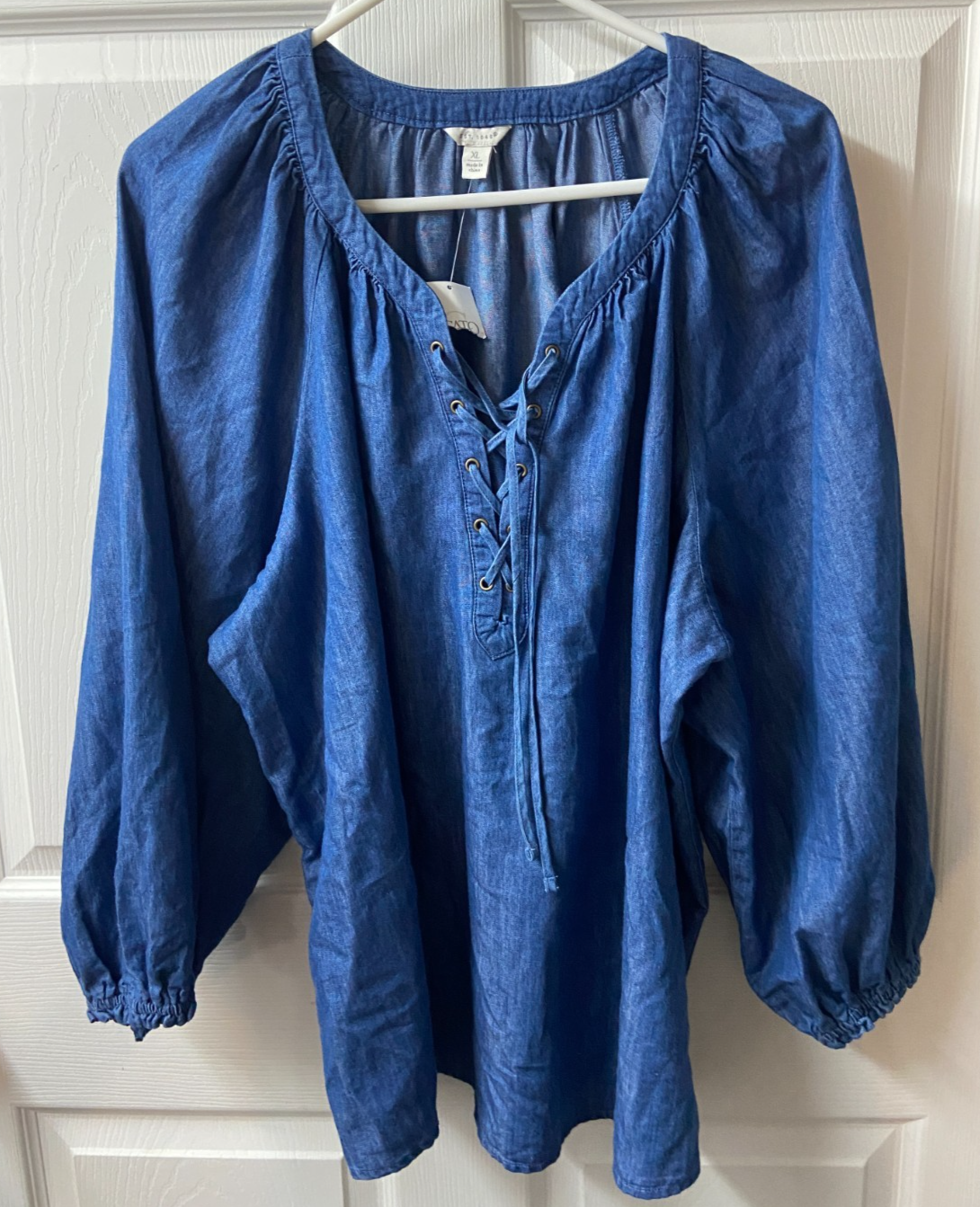 EST 1948 Top Womens XL Blue Chambray Laced Up Boho Peasant Pirate Blouse Hippie-image