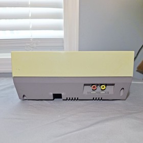 Nintendo NES-001 Console System w/ 1 Controller & Zapper &ndash; Untested *