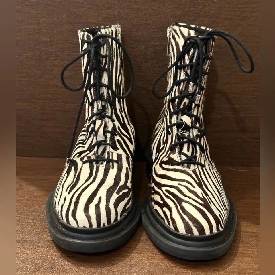 Botines con cordones de gamuza premium anís en cebra talla US 7 UK 5 ASOS DESIGN Foto 3 de 4