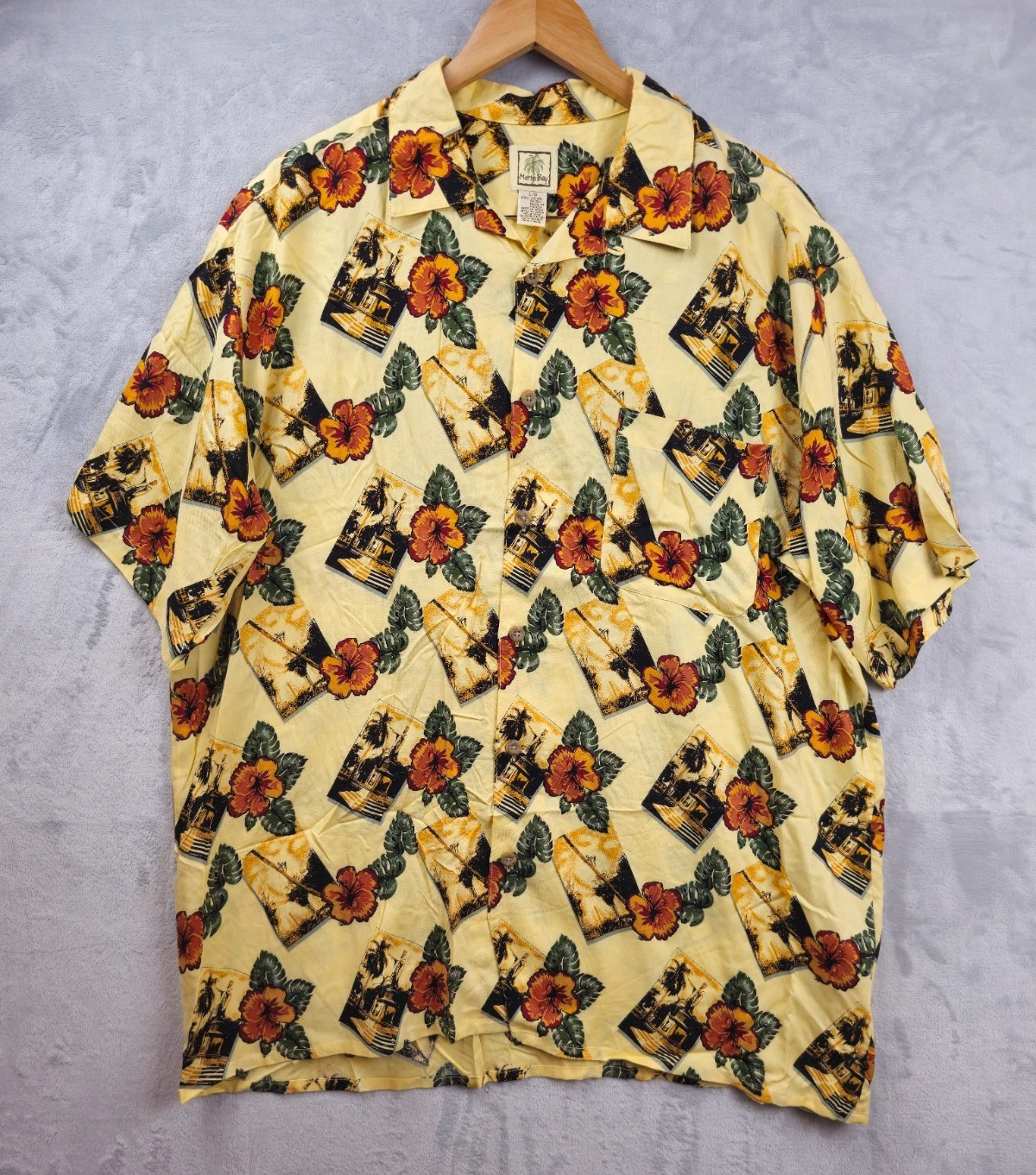 Vintage Morro Bay Shirt Men Large Yellow Hawaiian Camp Tropical Fish Loop Collar