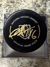 SIGNED AUTO OFFICIAL NHL GAME PUCK VEGAS GOLDEN KNIGHTS PAVEL DOROFEYEV AUTO New