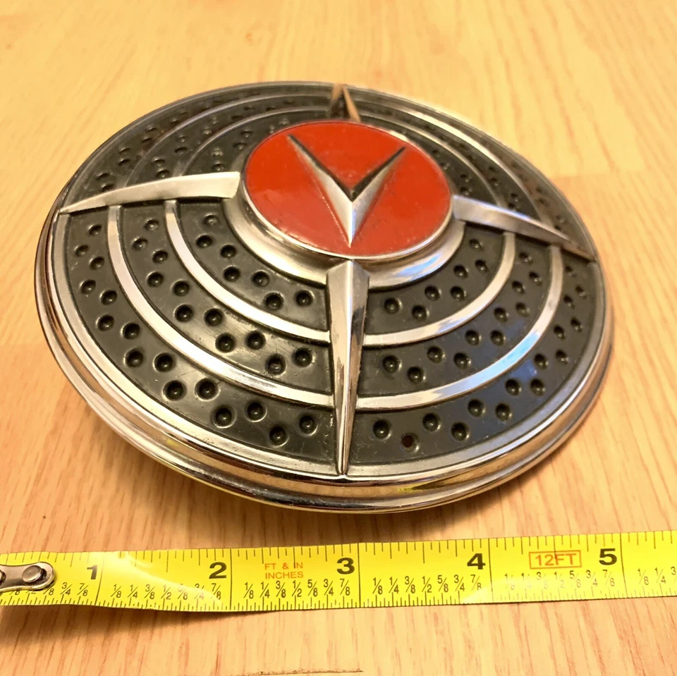 Cadillac Series 61 1941 placa de eliminación de luz antiniebla cromada GM OEM NOS Foto 2 de 4